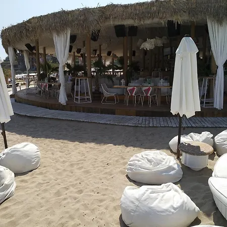 Oasis & Spa 1 Bedroom 5.3.а Stanis